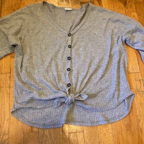 Light gray knit tyed button up sweater - Picture 2 of 5